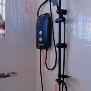 ALL BLACK TANKLESS WATER HEATER PLUS RAINSHOWER